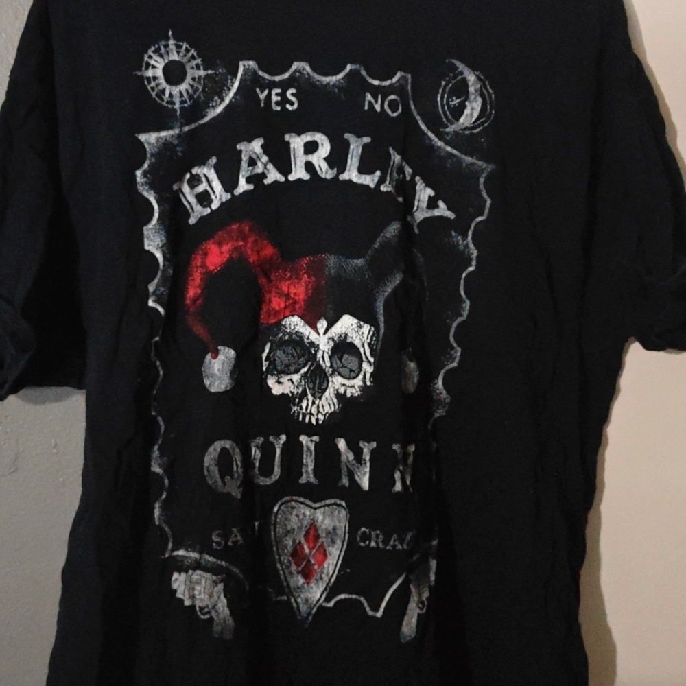 DC comics Harley Quinn shirt